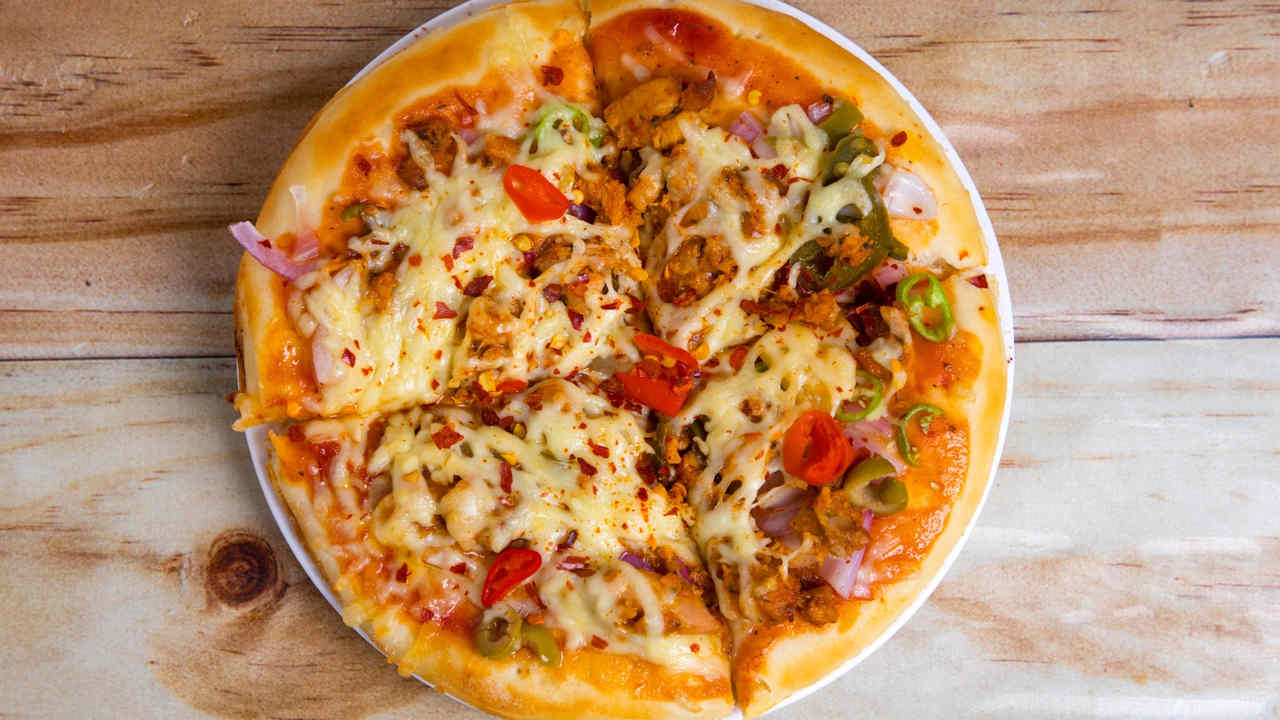 Peri Peri Chicken Pizza
